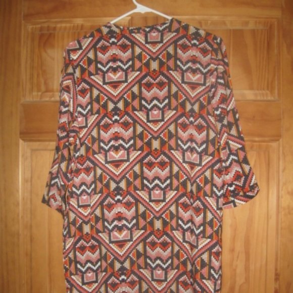 H&M Patterned Sheer Button Top Shirt Dress - Picture 3 of 4